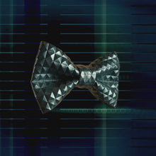 Laden und Abspielen von Videos im Galerie-Viewer, Petrol Rivets 3D Fliege - Gianibowtie