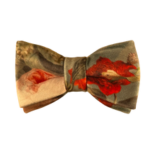 Lade das Bild in den Galerie-Viewer, Samt Fliege Vintage Flowers - Gianibowtie