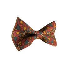 Lade das Bild in den Galerie-Viewer, Kork Fliege Graficflowers (Vegan) - Gianibowtie