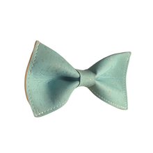 Lade das Bild in den Galerie-Viewer, Kork Fliege Hellblau (Vegan) - Gianibowtie