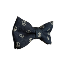 Lade das Bild in den Galerie-Viewer, Peace Jeans Fliege - Gianibowtie