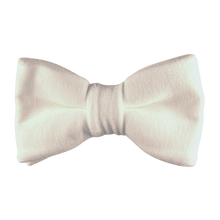 Lade das Bild in den Galerie-Viewer, Samt Fliege Schneeweiß  - Gianibowtie